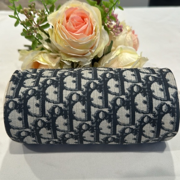 Authentic Dior trotter wristlet - Picture 3 of 12